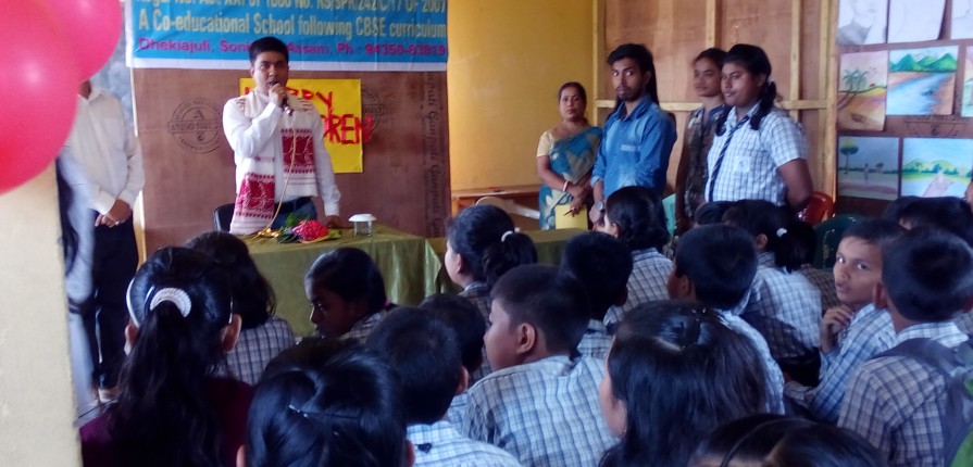 Celebration of Children's Day 14.11,19
Circle officer Mr. Sabyasachi Kashyap is addressing the children of Saraswati Public School.